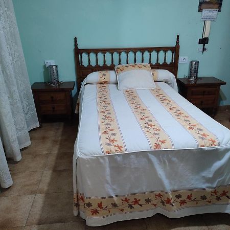 Pension - Restaurante Vilaboa Boveda  外观 照片