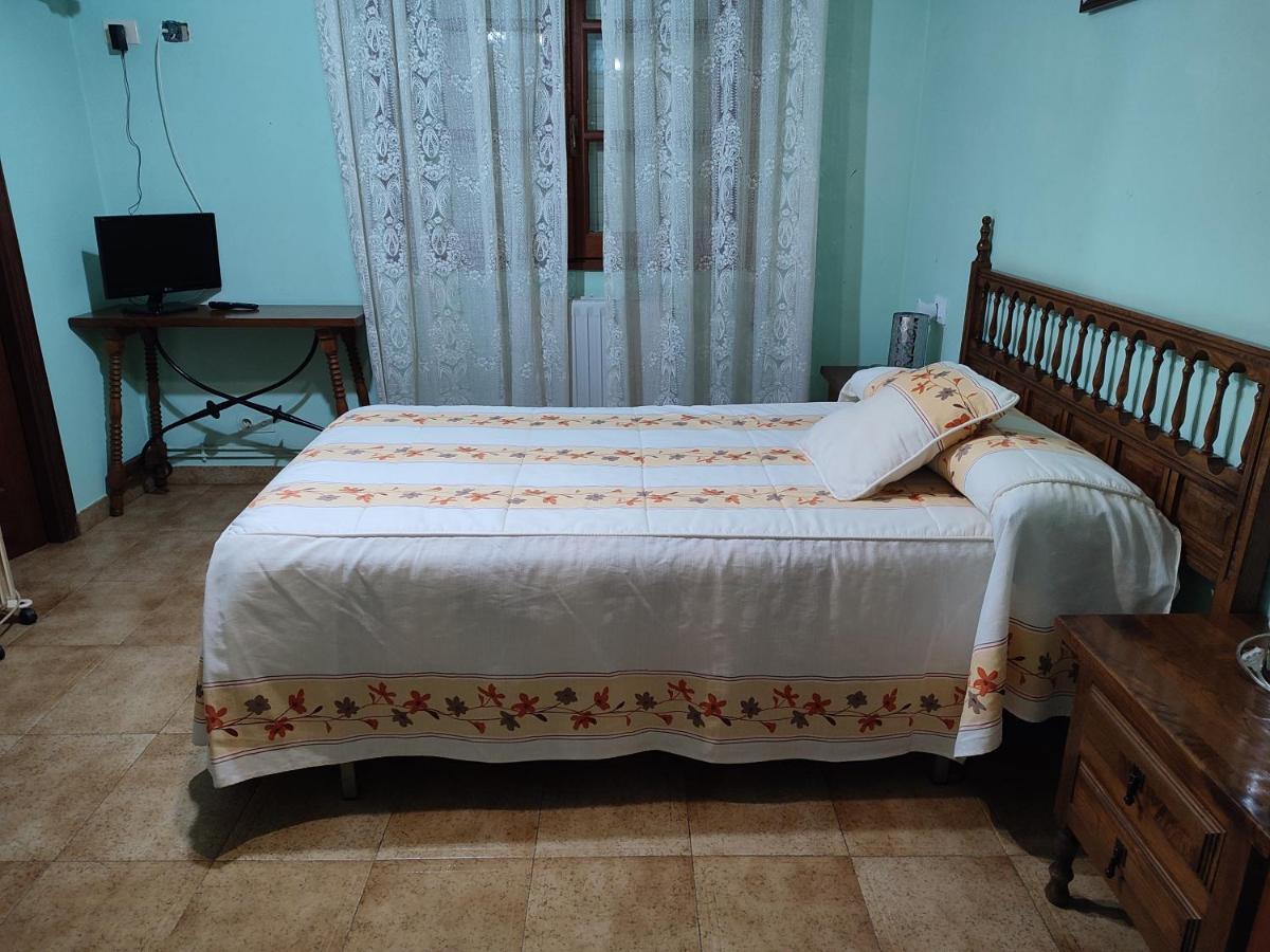 Pension - Restaurante Vilaboa Boveda  外观 照片